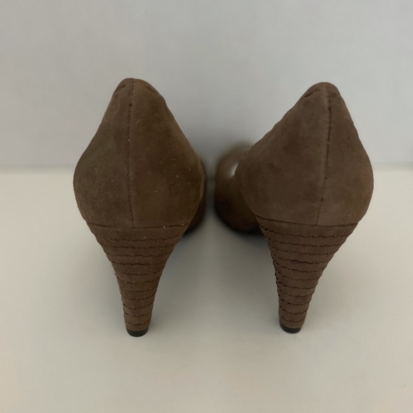Apepazza Taupe Suede High Heel Pumps, New, Size 37 1/2. - Picture 4 of 6